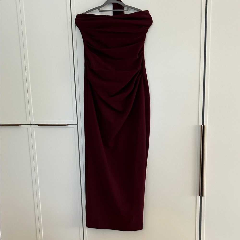 Chic Strapless Burgundy Dress